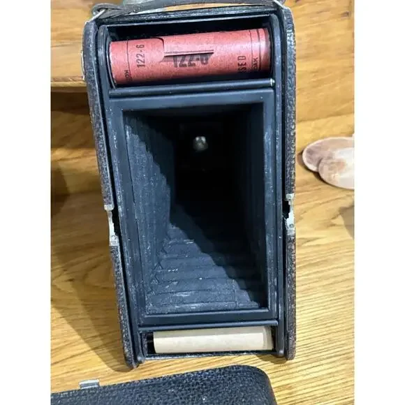 Antique Eastman Kodak NO. 3A FOLDING POCKET KODAK Model B-4 Camera w/ Red Bellow - Picture 12 of 15